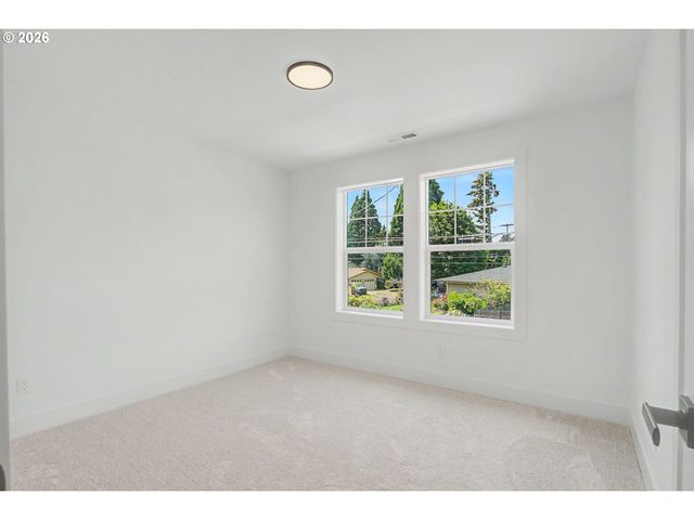 4763 EXETER St, West Linn, OR 97068