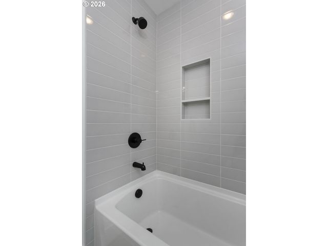 4763 EXETER St, West Linn, OR 97068