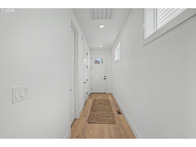4763 EXETER St, West Linn, OR 97068