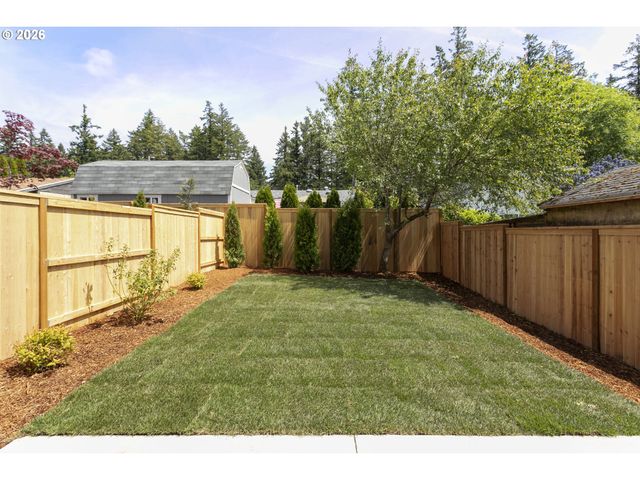 4763 EXETER St, West Linn, OR 97068