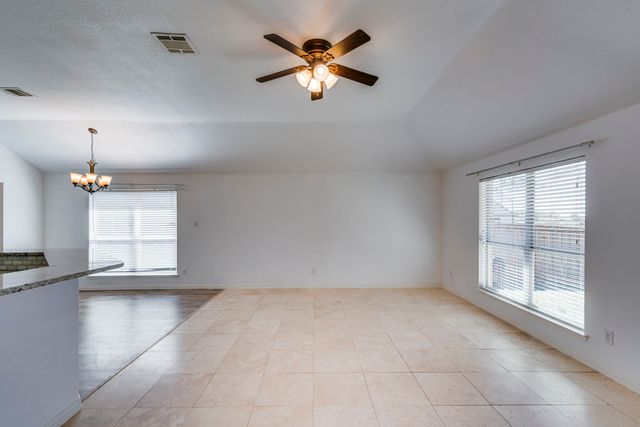 102 Canyon Court, Waxahachie, TX 75167