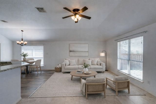 102 Canyon Court, Waxahachie, TX 75167