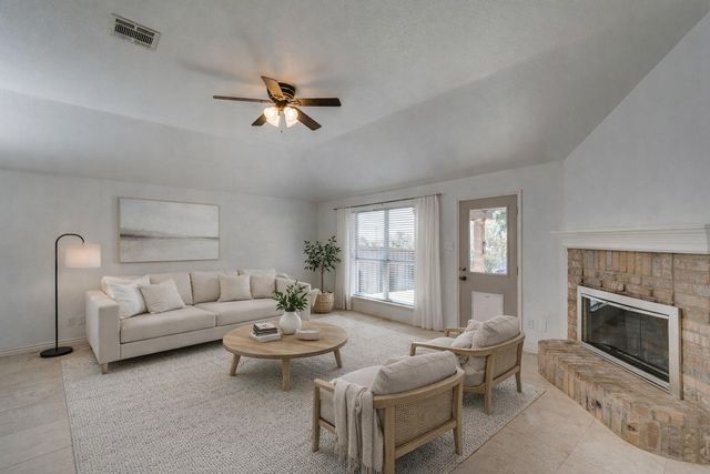 102 Canyon Court, Waxahachie, TX 75167