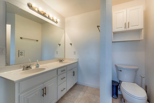 102 Canyon Court, Waxahachie, TX 75167