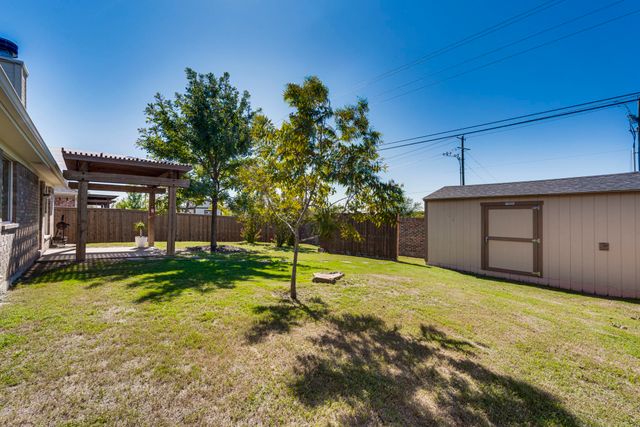 102 Canyon Court, Waxahachie, TX 75167