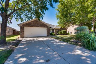 102 Canyon Court, Waxahachie, TX 75167
