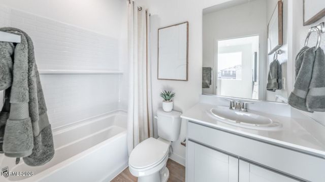 866 West End Street, Carson City, NV 89701