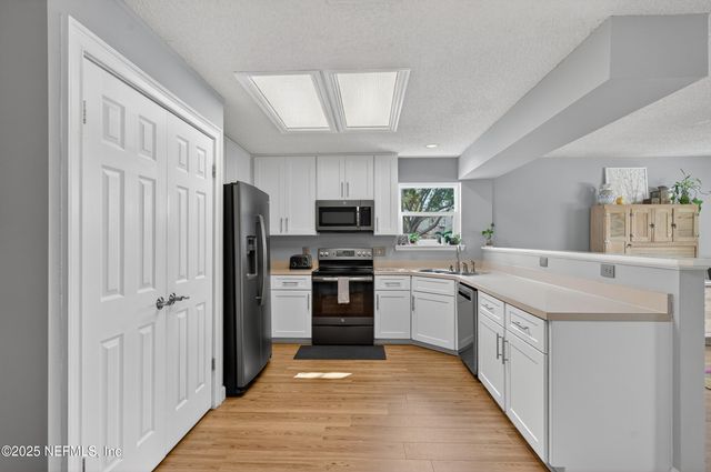 7951 COPPERFIELD Circle N, Jacksonville, FL 32244