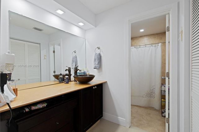 14812 SW 140th Pl, Miami, FL 33186