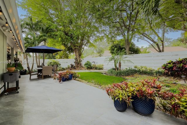 14812 SW 140th Pl, Miami, FL 33186