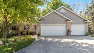 104 VOSTERS, Combined Locks, WI 54113