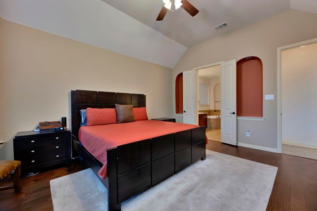 2952 Bahia, Grand Prairie, TX 75054