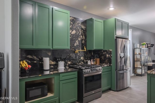7839 ENCHANTED PATH Drive, El Paso, TX 79911