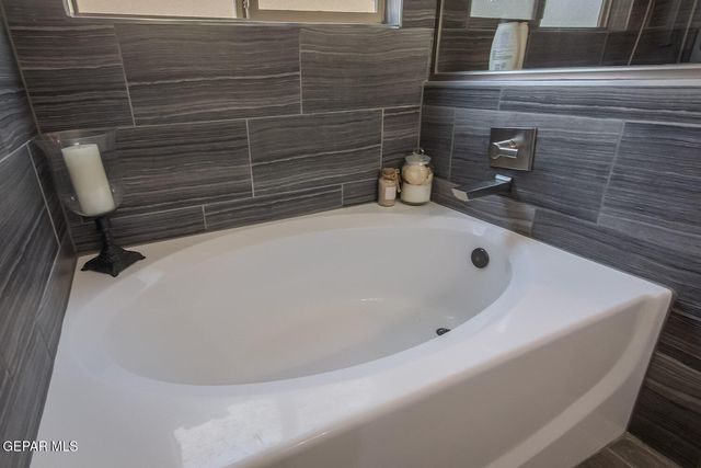 7839 ENCHANTED PATH Drive, El Paso, TX 79911