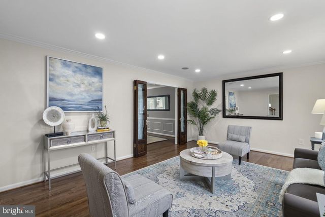 14908 VILLAGE GATE DR, Silver Spring, MD 20906