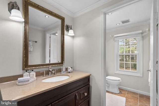 14908 VILLAGE GATE DR, Silver Spring, MD 20906