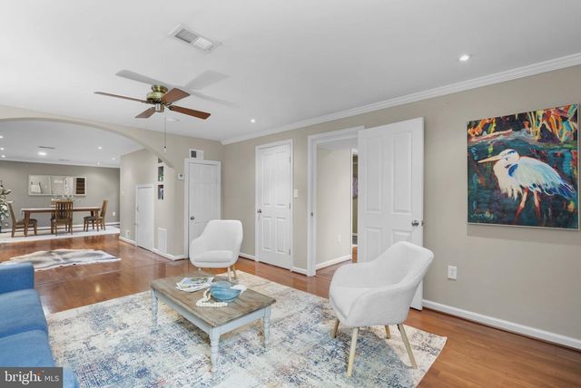 14908 VILLAGE GATE DR, Silver Spring, MD 20906