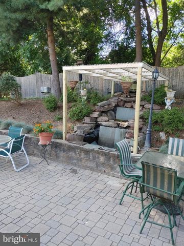 14908 VILLAGE GATE DR, Silver Spring, MD 20906