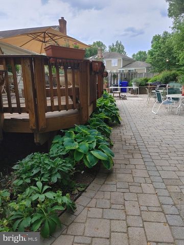 14908 VILLAGE GATE DR, Silver Spring, MD 20906