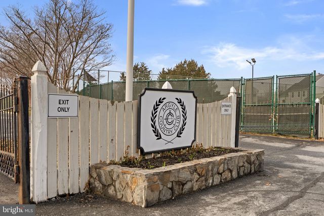 14908 VILLAGE GATE DR, Silver Spring, MD 20906