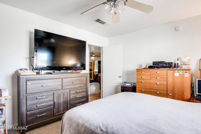 3715 W Nevil Court, Tucson, AZ 85746