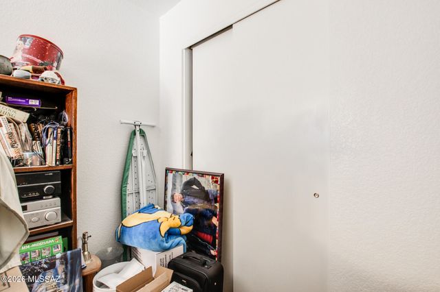 3715 W Nevil Court, Tucson, AZ 85746