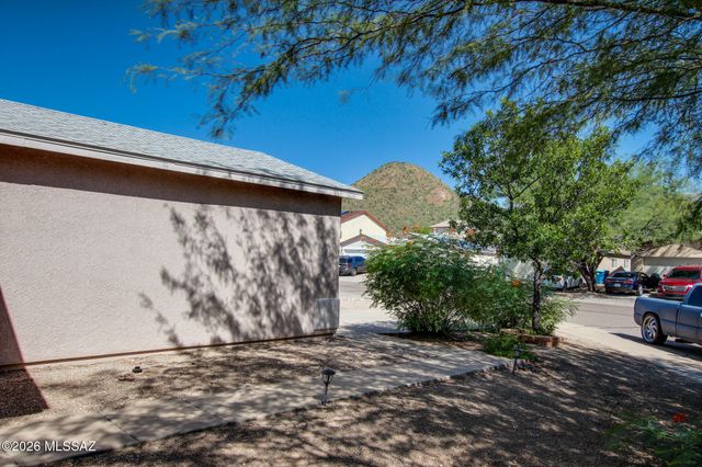3715 W Nevil Court, Tucson, AZ 85746