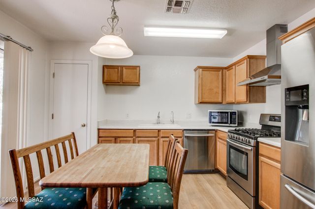 3715 W Nevil Court, Tucson, AZ 85746