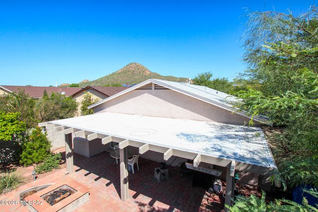 3715 W Nevil Court, Tucson, AZ 85746