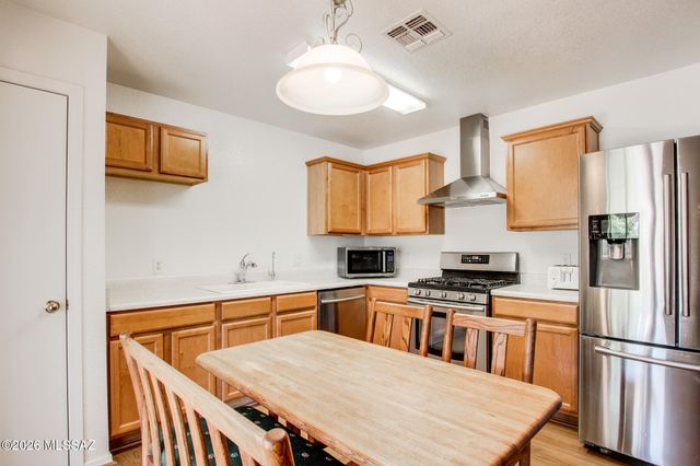3715 W Nevil Court, Tucson, AZ 85746