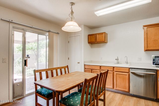 3715 W Nevil Court, Tucson, AZ 85746