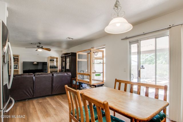3715 W Nevil Court, Tucson, AZ 85746
