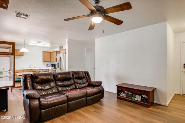 3715 W Nevil Court, Tucson, AZ 85746