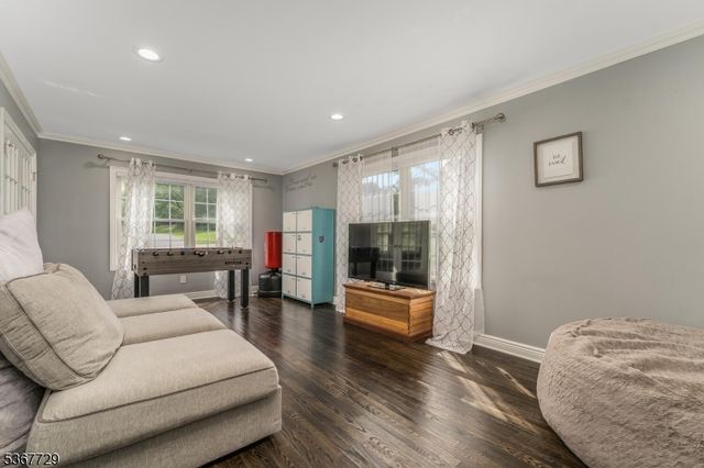 5 Mountain View Ave, Washington Twp., NJ 07853