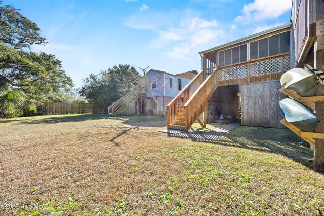 230 Sand Piper Drive, Sneads Ferry, NC 28460