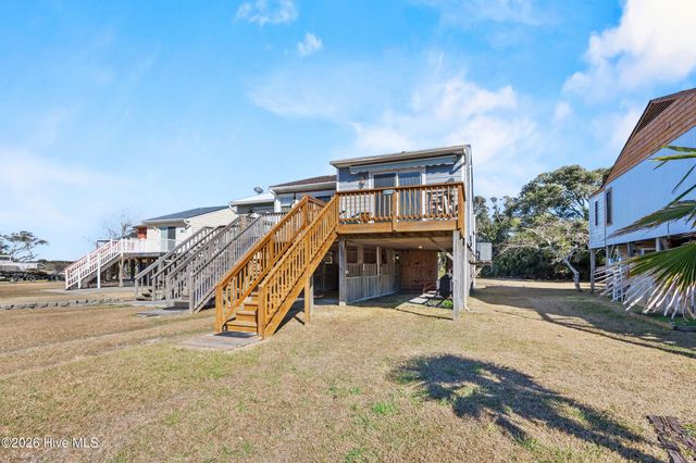 230 Sand Piper Drive, Sneads Ferry, NC 28460