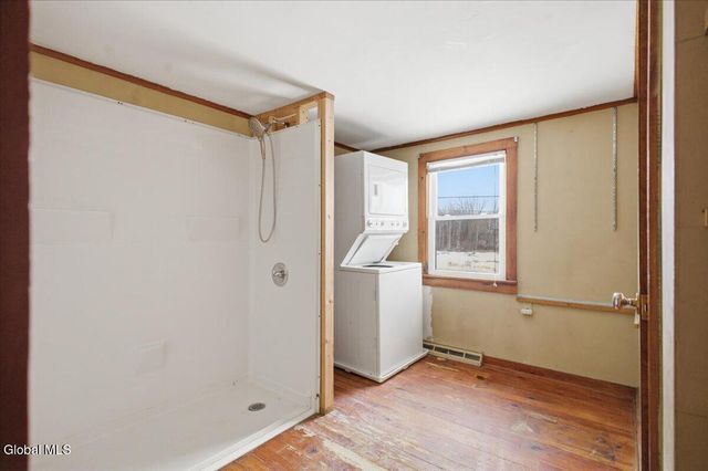 17 Green Barn Road, Hudson Falls, NY 12839