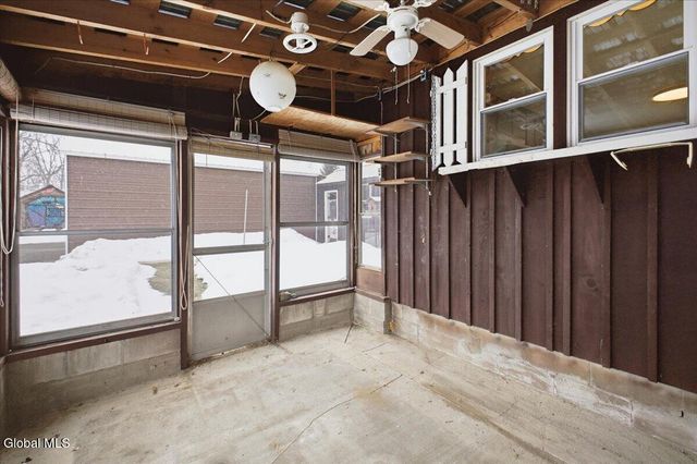 17 Green Barn Road, Hudson Falls, NY 12839