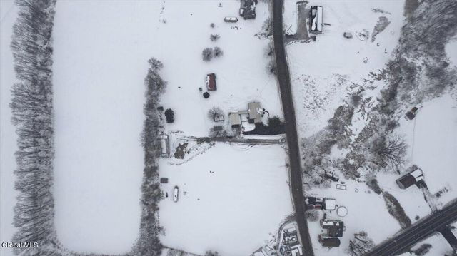 17 Green Barn Road, Hudson Falls, NY 12839