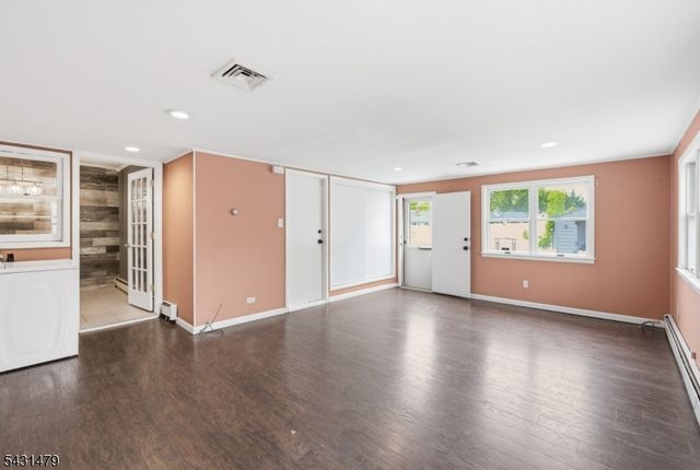 2339 Knapp Dr, Rahway City, NJ 07065