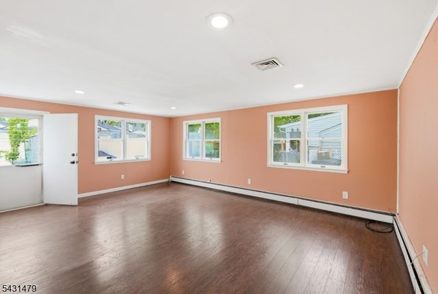 2339 Knapp Dr, Rahway City, NJ 07065