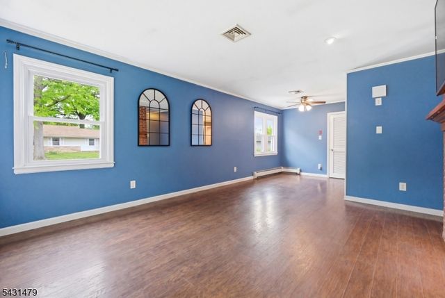 2339 Knapp Dr, Rahway City, NJ 07065