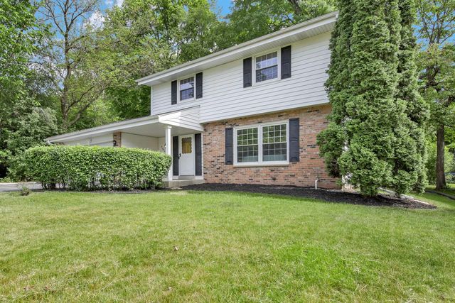 8001 W Bottsford AVENUE, Greenfield, WI 53220