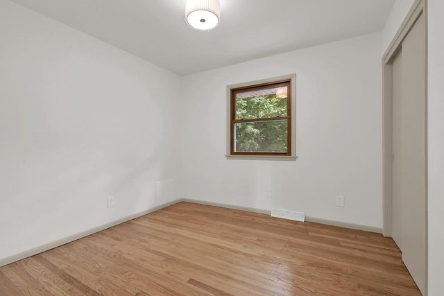 8001 W Bottsford AVENUE, Greenfield, WI 53220