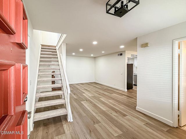 1752 E Avenida De Las Flores, Thousand Oaks, CA 91362