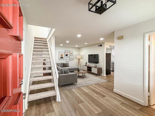 1752 E Avenida De Las Flores, Thousand Oaks, CA 91362