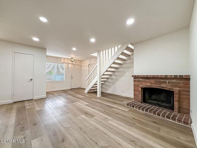 1752 E Avenida De Las Flores, Thousand Oaks, CA 91362