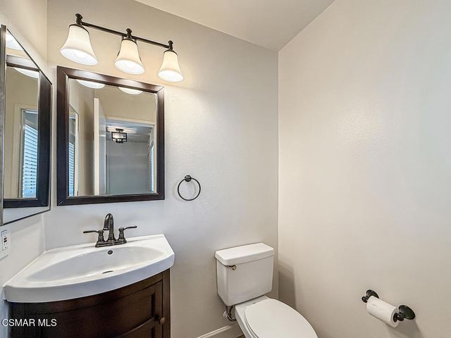 1752 E Avenida De Las Flores, Thousand Oaks, CA 91362