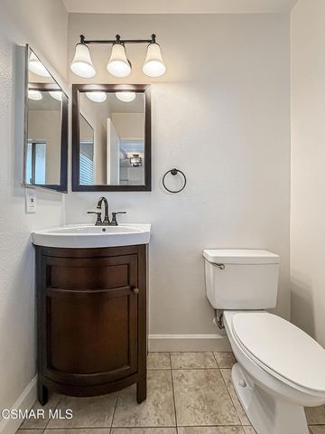 1752 E Avenida De Las Flores, Thousand Oaks, CA 91362