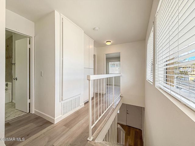 1752 E Avenida De Las Flores, Thousand Oaks, CA 91362